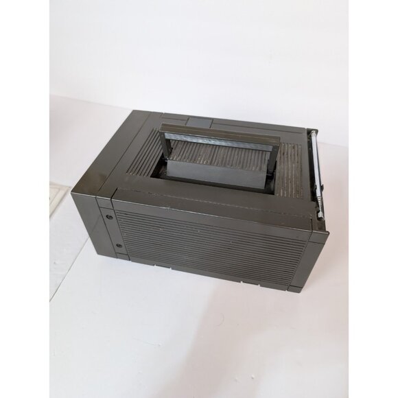 CURTIS 5” Black & White TV & AM/FM RADIO | Model RT032S | Portable TV Green - Picture 5 of 6